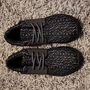 Madden Girl sneakers sz8